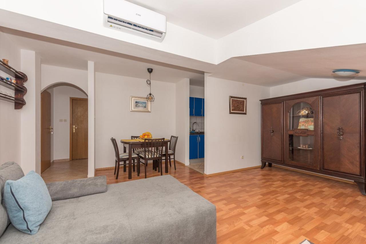 Apartments Zoka Makarska Exterior foto